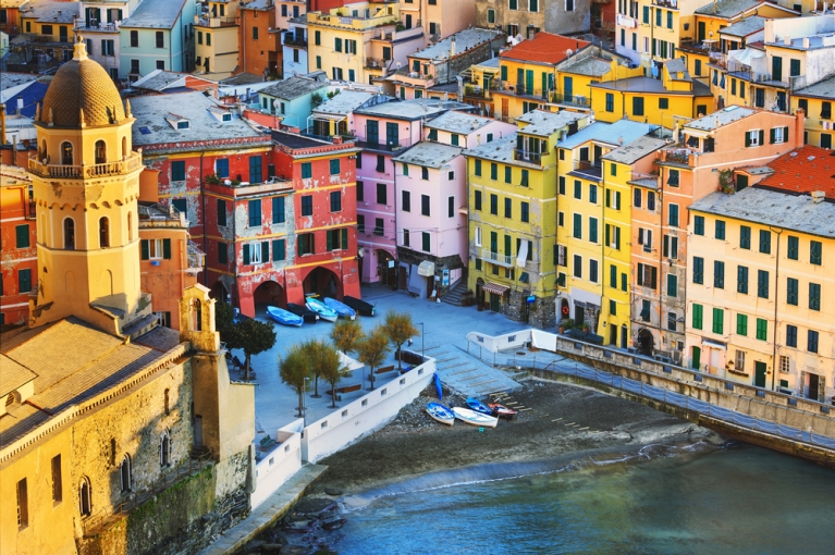 italy-cinque-terre-vernazza