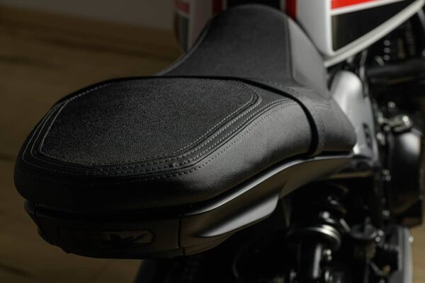 MM Seiemmezzo Street-6