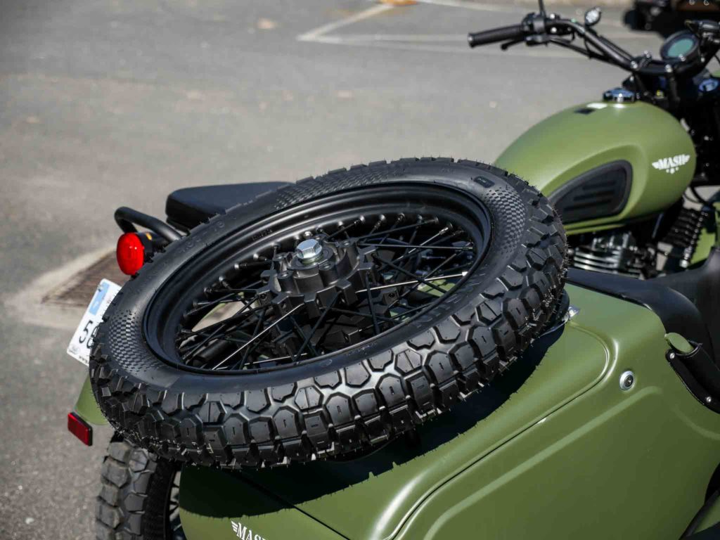 Roue de secours side car Mash Force 445 cm3