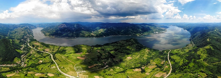 serbia-djerdap-lake