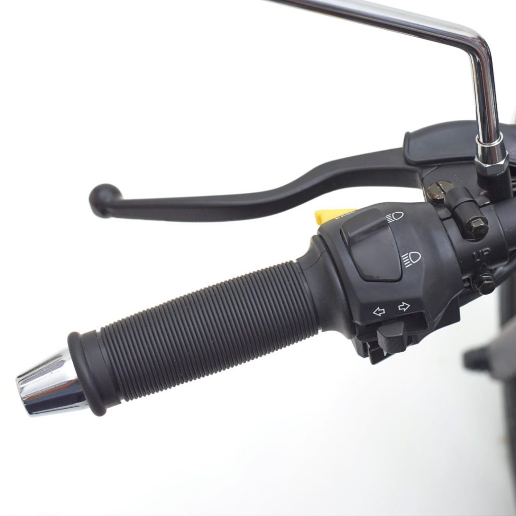 Commandes Mash New Seventy 125 Noir