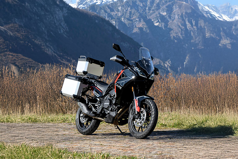 TRAIL XCAPE 700 NOIR