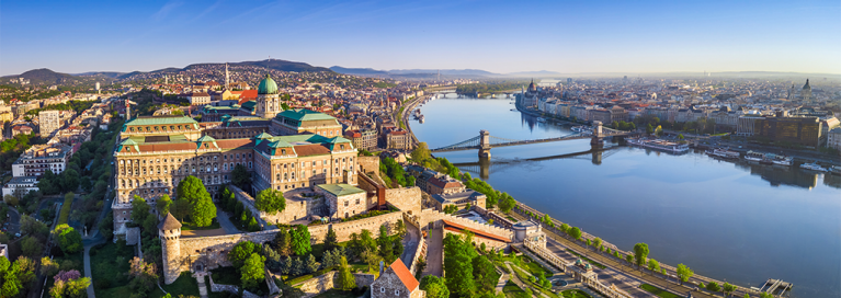 masthead-hungary-budapest-sunny-day-city-panorama